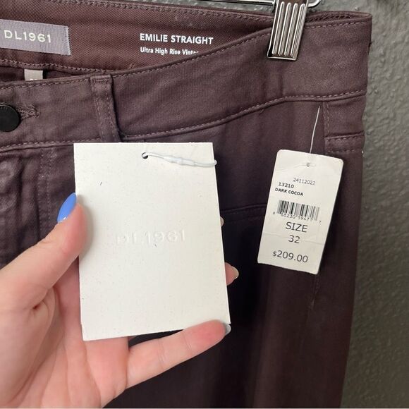 DL1961 EMILIE STRAIGHT IN DARK COCOA - Picture 12 of 15